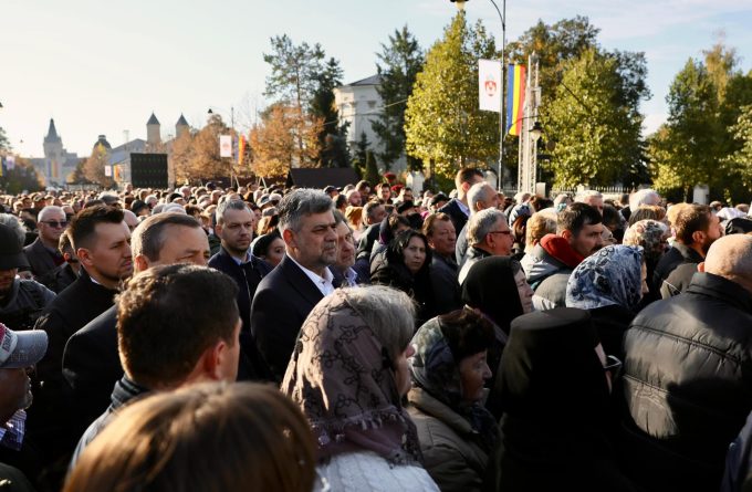 14 OCTOMBRIE 2024. Iași: Sfânta Parascheva, agent electoral. Ploiești: Marcel Ciolacu, huiduit