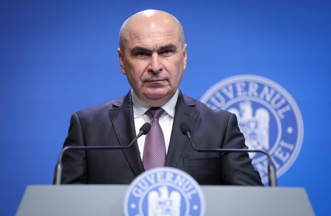 1 OCTOMBRIE 2025. Din amânare în amânare: tăierile din primării, blocate din nou