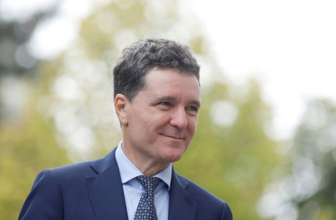 24 NOIEMBRIE 2025. Turul doi chiar nu mai vine înapoi. Revin însă serviciile în Strategia de Apărare