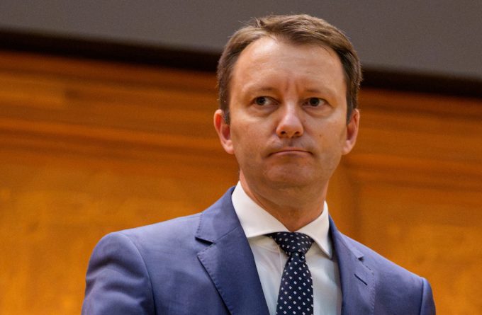 30 SEPTEMBRIE 2026. Încă un Guvern picat. Noi consultări